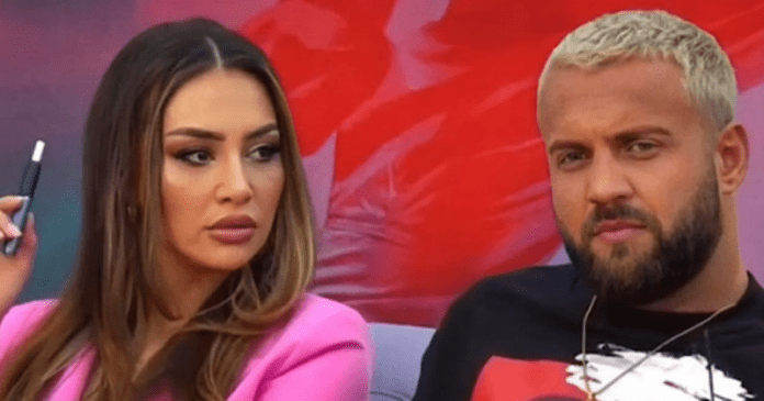 AD0B2C04-0DB9-4994-BCFB-8122098FA837