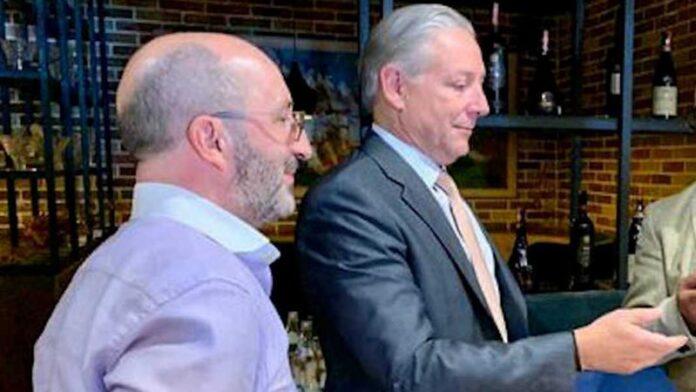 DB13FF46-A0D9-4F5B-9A28-1225E5D2D5B5