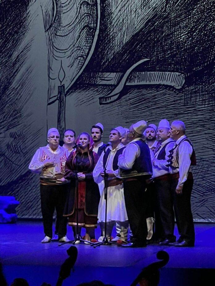 FA0B8FE6-B5BB-4B27-95D5-EA91ED567ED3