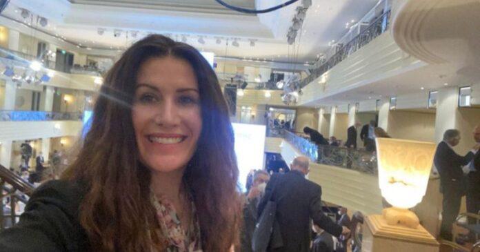 2705804F-7331-4357-8825-8123DC50202F