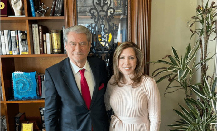 2D641EC8-DDEC-4AE5-8BCB-E4CC378A101F