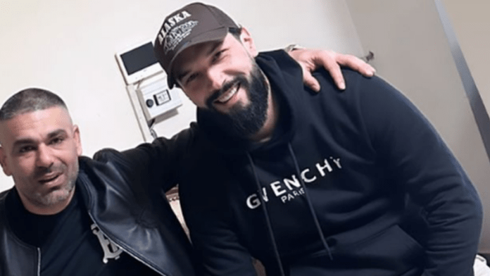 5EF19764-178D-4A20-911B-7839B2F4EDF3