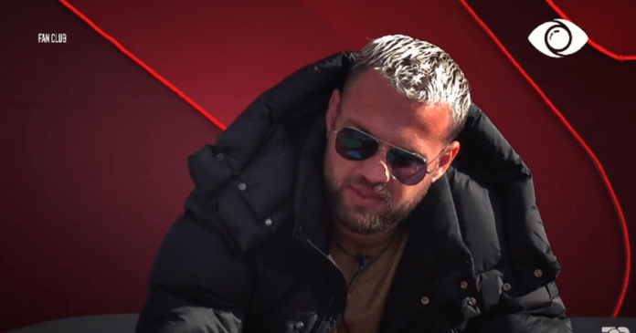 D393FB9C-876C-4AEA-8604-D8269DA3FD04