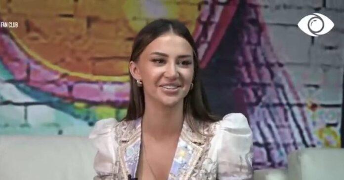 B6FAFB8B-2671-4FE1-8C66-25C57D8CCDA4