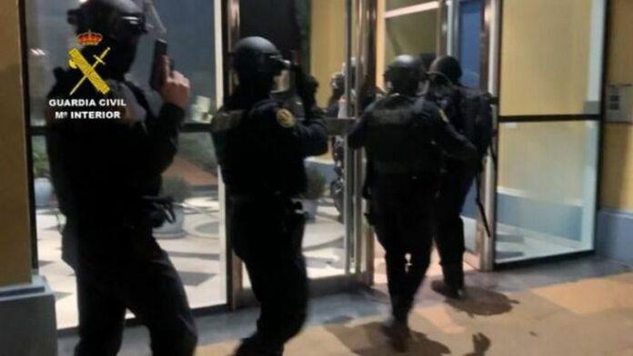 BAD3D1CD-B362-44EA-96A6-47FA19F09075