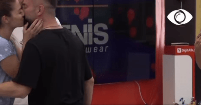 CF784E67-E692-4273-A604-0B3C15F1F9E0