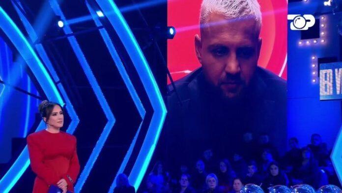 CFAFD30A-C8D4-4F33-B9E0-68DA2D2B22C6