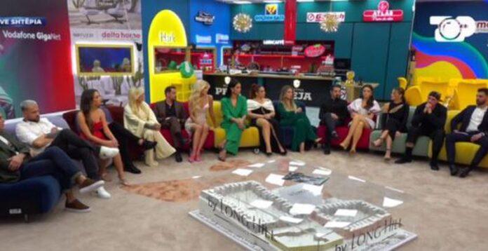 DA55A2E9-0D47-4D90-9635-02755383F356