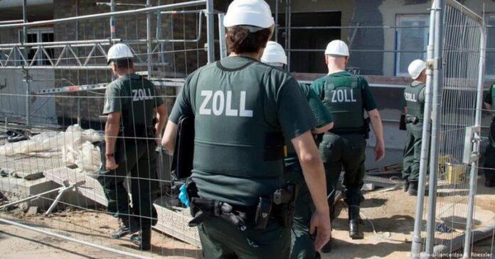 E20A313E-CAE7-420E-B2F6-5A4EA3D505F9