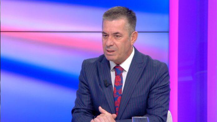 678324E6-8E33-492A-AB30-2C045C9C795A