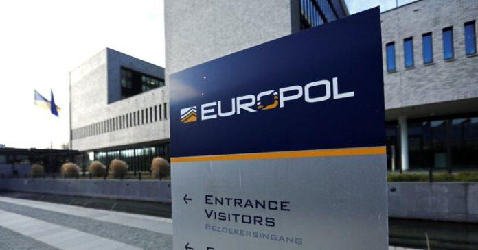 A736EC90-E361-4533-9F34-2636BCE17293