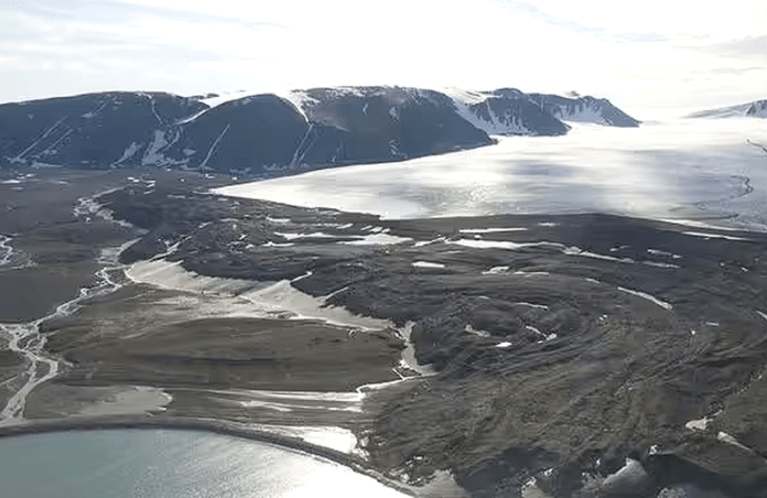 F1738489-5F89-4B95-AE4B-D3960AFA1A7B