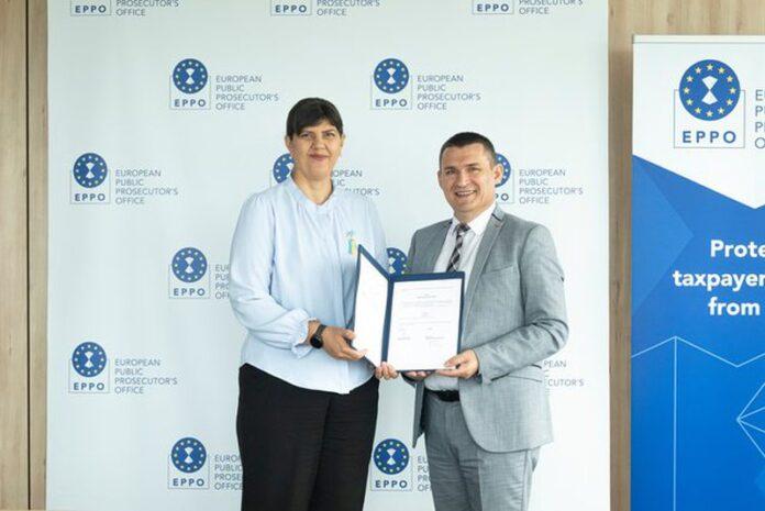 55FBB5B4-7724-4B1E-B78D-066A17586B02