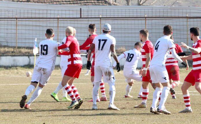 7A953FEF-918B-4491-92E6-73C741D326DA