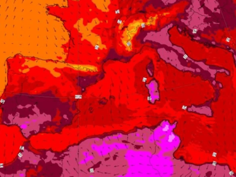 Anticikloni afrikan drejt Mesdheut, temperatura deri në 40 gradë. Mbërrin vala e parë e të nxehtit shumë pranë Shqipërisë