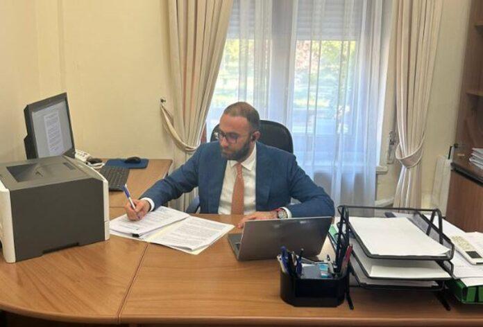 E8D21CF8-4CA8-43D4-B2D7-D9A025FF61E6