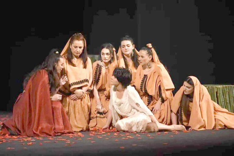 “Elektra” e Sofokliut me regji nga Kiço Londo, të hënën më 4 mars në sallën “Margarita Tutulani” të Beratit