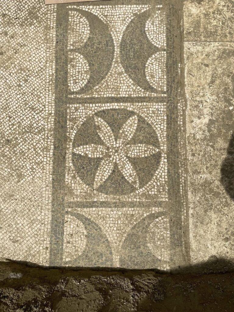 Zbulimet arkeologjike në Durrës, IKTK: Kemi të bëjmë me një mozaik të rrallë