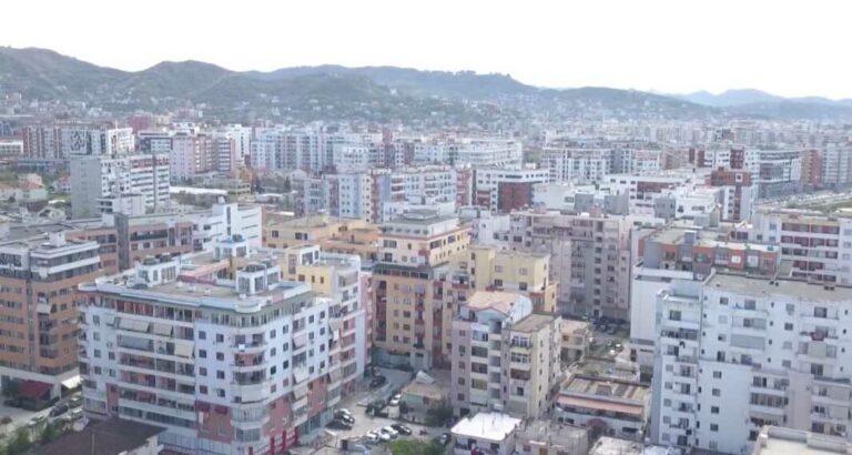 Ndërtimi kushton më lirë/ Bie çmimi i tullave e çimentos