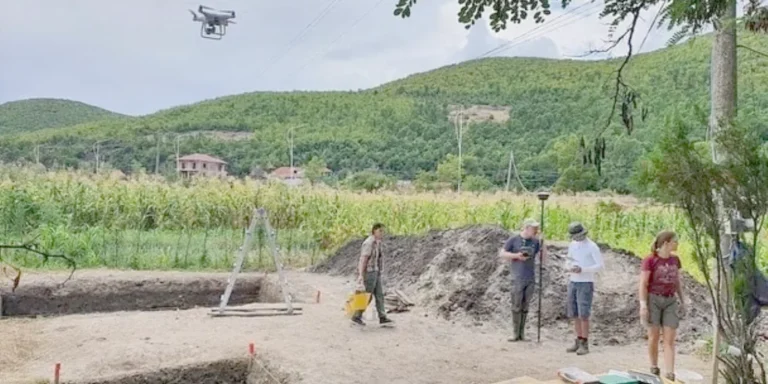 Vendbanimi palafit në Lin shpallet “Pasuri kulturore”, qeveria vendime edhe për zonat arkeologjike në Shkodër e Vlorë