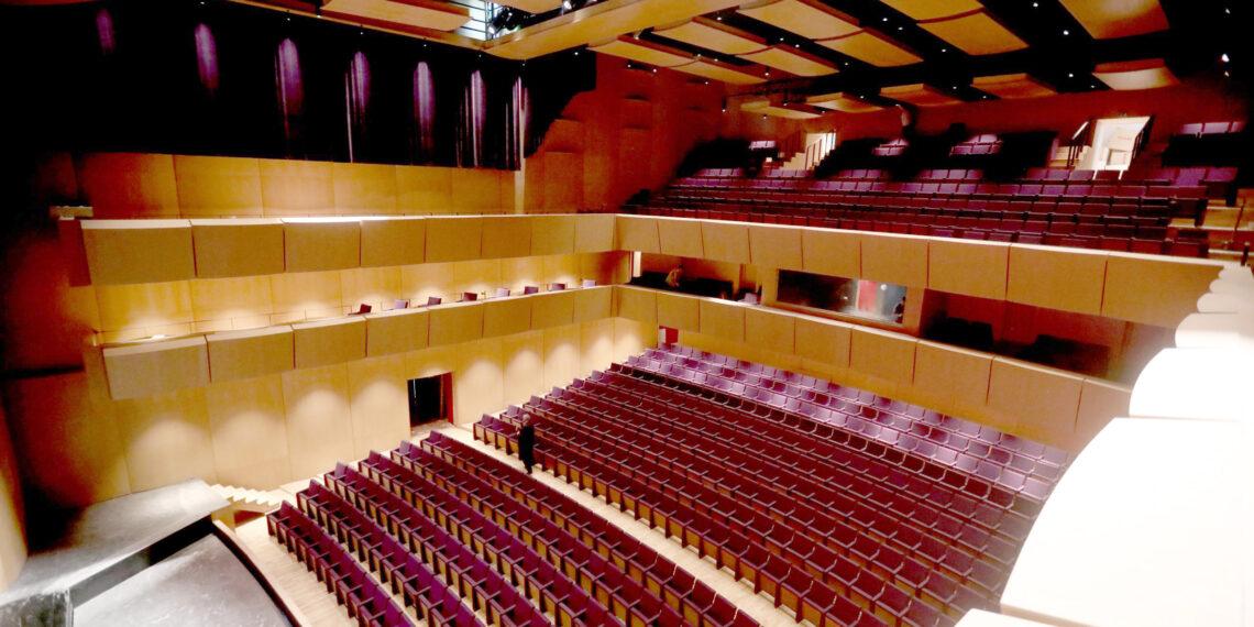 Shfaqje dhe koncerte përgjatë muajit prill në TKOB, e para në program opera “Il Maestro di Cappella”