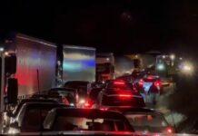 Aksi Librazhd-Prrenjas zhbllokohet pas rreth 8 orësh, policia: Qarkullimi i lirë në të dy kahet