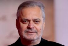 “Seanca parlamentare u kthye në muhabet, deputetët nuk kuptuan asgjë nga botuesit”, Ben Blushi: Çështja e librit problem kombëtar, jemi vendi më injorant në Evropë