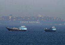 Rreth 90 anije kaluan Ngushticën e Hormuzit, Teherani eksporton miliona fuçi naftë