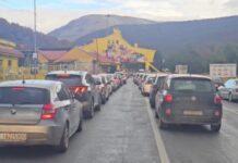 Çmimet në Shqipëri “dëbojnë” qytetarët, dyndje në Qafë Thanë për naftë