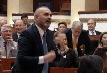 ‘Unë nuk jam Niko’, Peleshi s’e toleron Ulsi Manjën: Do të flasësh kur të vijë radha!