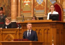 Hungaria ndryshon Kushtetutën: Kryeministri mund të zgjidhet dy herë