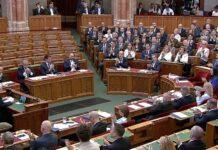 Parlamenti hungarez miraton amendamentin e 17-të kushtetues, hapet rruga për largimin e presidentit