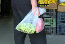 Çmimet rëndojnë familjet shqiptare/ Mishi e bulmeti kushtojnë 35% më shumë, transporti shtrenjtohet deri 60%