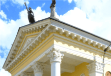 Artistët: Gonxhja të kthejë vëmendjen te arti figurativ, GKA vijon ende mbyllur