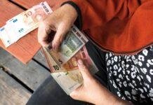 Greqia dhuron 400 euro shtesë për pensionistët çdo vit, paga minimale do bëhet 1 mijë euro