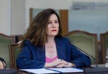 GJKKO caktoi ‘arrest shtëpie’ për Vlora Hysenin, zbardhen dy akuzat që rëndojnë ndaj kreut të SHISH. Zbulohet se ku ndodhet numri një i sigurisë kombëtare