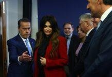 Ambasadorja amerikane në Athinë nën hetim, udhëtime me avionë privatë dhe lidhje me lobistë