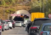 Pezullohet qarkullimi në hyrje të tunelit Tiranë–Elbasan, dyshohet për aksident